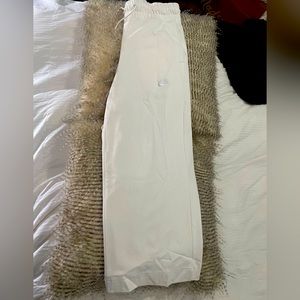 NIKE Women`s Sweatpants Nike Logo training pants Wide leg NWT